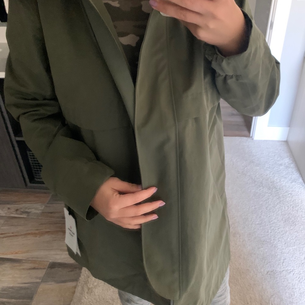 NWOT Lululemon Athletica Olive Trench Coat
